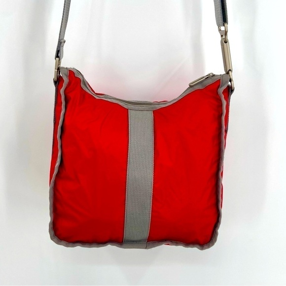 LeSportsac Essential Weekender Hobo Shoulder Handbag - Picture 3 of 14